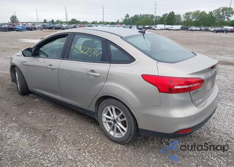 2016 Ford Focus Se z USA, uszkodzony, nr VIN 1FADP3F26GL368544